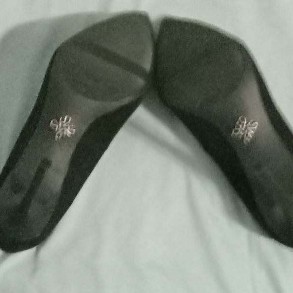 Simply Vera Wang pumps - Picture 3 of 6